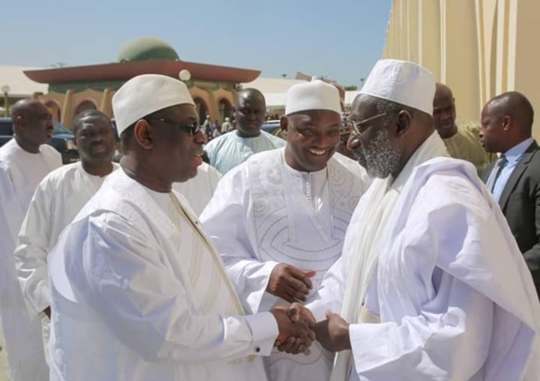 Prière du vendredi: Macky Sall et Adama Barrow à la mosquée omarienne