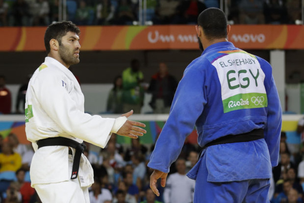 JO 2016 : un judoka égyptien refuse de serrer la main de son adversaire israélien