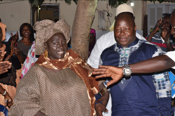 Coordination des femmes Apériste de Golf Sud: Bougazeli installe Adja Dieneba Fall aujourd'hui Coordination des femmes Apériste de Golf Sud: Bougazeli installe Adja Dieneba Fall aujourd'hui
