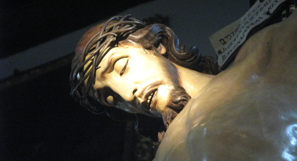 Une statue de Jésus ouvre les yeux dans une église (vidéo)