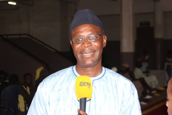 Le Proviseur Papa Alioune Diop «Le lycée Lamine Gueye a été un réceptacle pour les élèves de la banlieue, et a perdu sa qualité » Le Proviseur Papa Alioune Diop «Le lycée Lamine Gueye a été un réceptacle pour les élèves de la banlieue, et a perdu sa qualité »