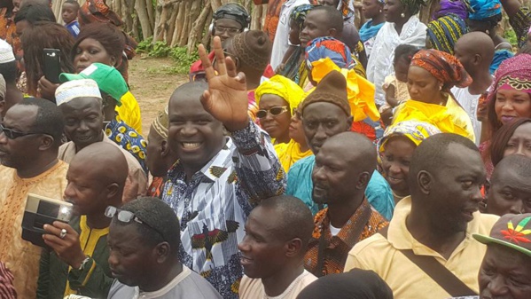 FNCL: Dr Tito Tamba, le nouveau Secrétaire chargé de la Décentralisation et de la Provincialisation FNCL: Dr Tito Tamba, le nouveau Secrétaire chargé de la Décentralisation et de la Provincialisation