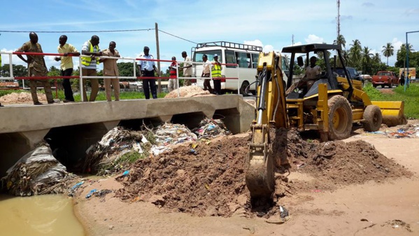 Photos: Le Préfet de Ziguinchor contrôle  Abdoulaye Baldé