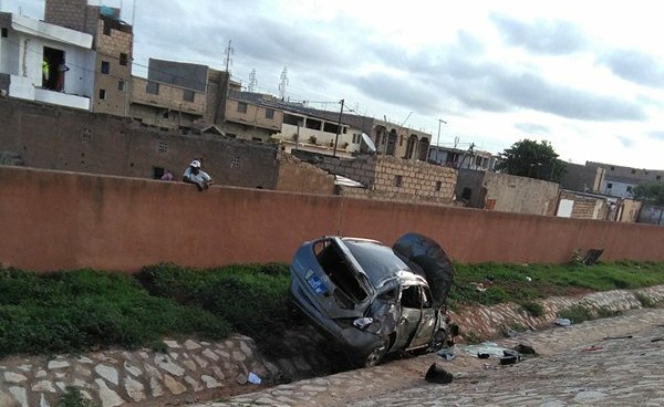 Urgent: Un véhicule rempli de "Baye Fall", s'est renversé  à hauteur de Pikine