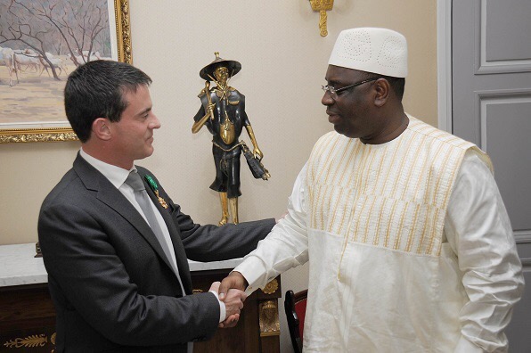Manuel Valls arrose des promesses au Gouvernement Sénégalais