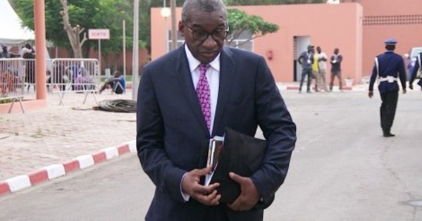 Macky envoie son ministre Sidiki Kaba à la prison de Rebeuss