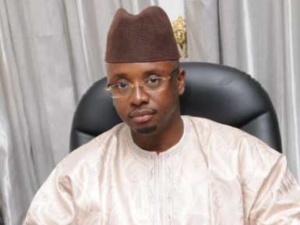 SONKO, DIALLO & CO - : le doigt, la lune et les étoiles ! SONKO, DIALLO & CO - : le doigt, la lune et les étoiles !