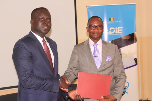 TRANSPORT: Dakar Dem Dikk tend vers le numérique TRANSPORT: Dakar Dem Dikk tend vers le numérique