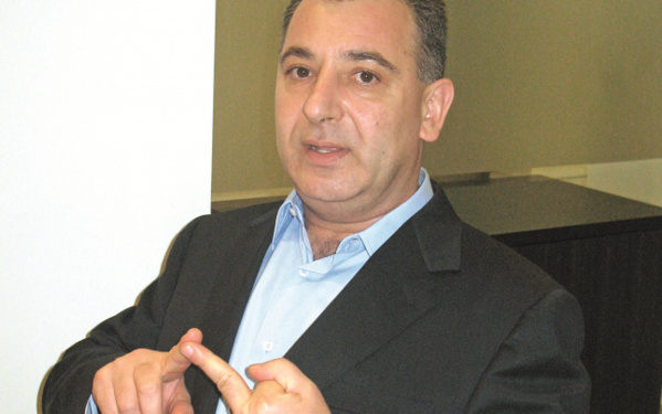 Polémique du pétrole : Frank Timis blanchi Aliou Sall et cogne sur Karim Wade et menace Abdoul Mbaye...