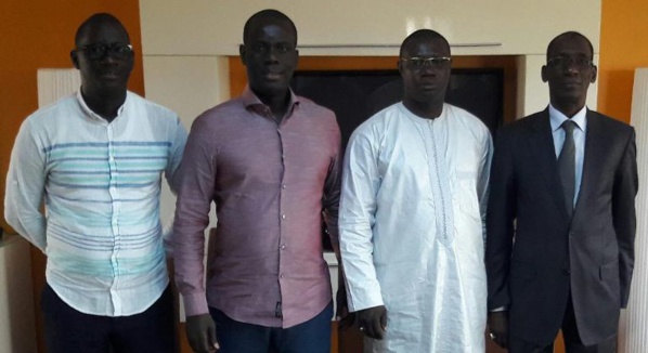 Marche de l'opposition: Le mouvement Adk partant