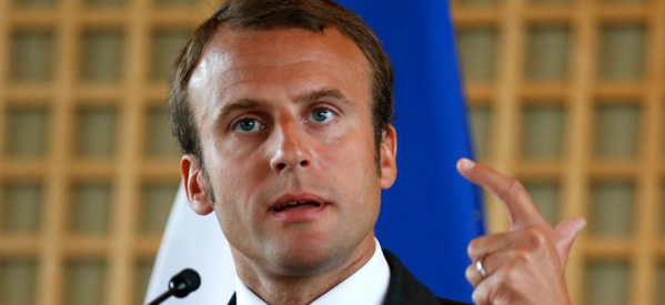 Emmanuel Macron tance les Juifs, "arrêtez l'étude de la Torah dans vos écoles ! " Emmanuel Macron tance les Juifs, "arrêtez l'étude de la Torah dans vos écoles ! "