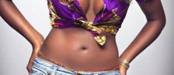 Secret d’une prostituée : voici pourquoi les femmes portent des chaînes aux reins et aux pieds Secret d’une prostituée : voici pourquoi les femmes portent des chaînes aux reins et aux pieds