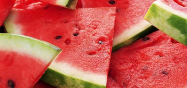 Astuces pour la santé : 12 aliments qui nettoient vos reins Astuces pour la santé : 12 aliments qui nettoient vos reins