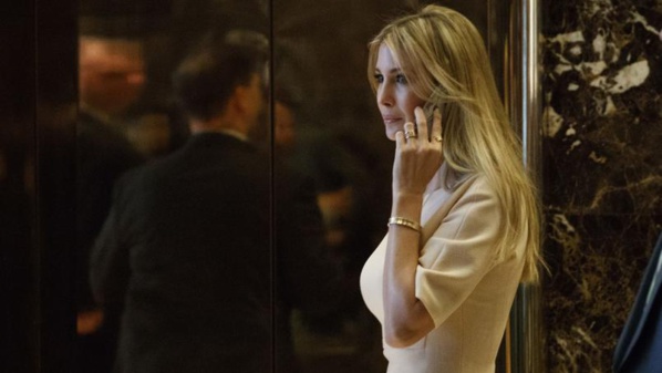 Le bracelet en or de la fille de Trump, secoue les États-Unis Le bracelet en or de la fille de Trump, secoue les États-Unis