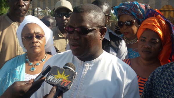 BALDE aux courtiers de Macky: «je n'abandonne pas mes ambitions présidentielles... le combat continu» (Regardez) BALDE aux courtiers de Macky: «je n'abandonne pas mes ambitions présidentielles... le combat continu» (Regardez)