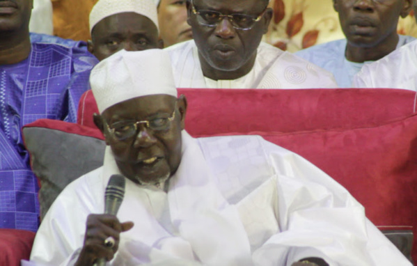 SERIGNE ABDOUL AZIZ SY AL AMINE : " Nous vivons une crise des valeurs très dangereuse, le pistolet et le couteau ont pris la place de la discussion; on tue pour un oui ou un non.." SERIGNE ABDOUL AZIZ SY AL AMINE : " Nous vivons une crise des valeurs très dangereuse, le pistolet et le couteau ont pris la place de la discussion; on tue pour un oui ou un non.."