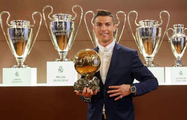 Cristiano Ronaldo : «Heureux et comblé» de gagner le Ballon d'Or 2016