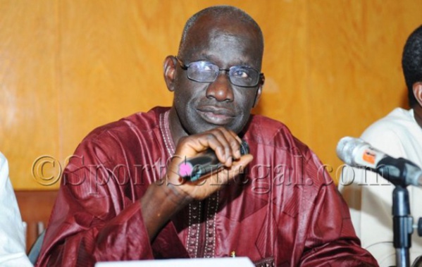 Aides à la presse: le ministre Mbagnick Ndiaye tympanise tout le monde avec leurs miettes Aides à la presse: le ministre Mbagnick Ndiaye tympanise tout le monde avec leurs miettes