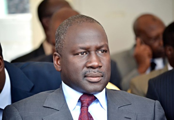 Macky et ses encombrants amis francs-maçons : chronique d’un pillage en regle de nos deniers publics