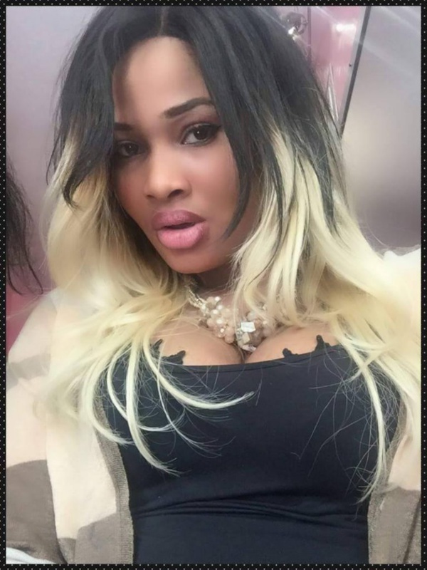 ( 05 Photos ) Soumboulou Bathily y’a du monde au balcon. « Li thi pathial » …Regardez ( 05 Photos ) Soumboulou Bathily y’a du monde au balcon. « Li thi pathial » …Regardez