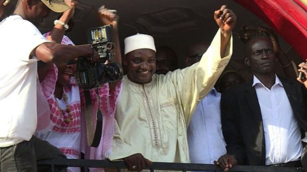 Gambie : Poutine lâche Yaya Jammeh et félicite Adama Barrow Gambie : Poutine lâche Yaya Jammeh et félicite Adama Barrow