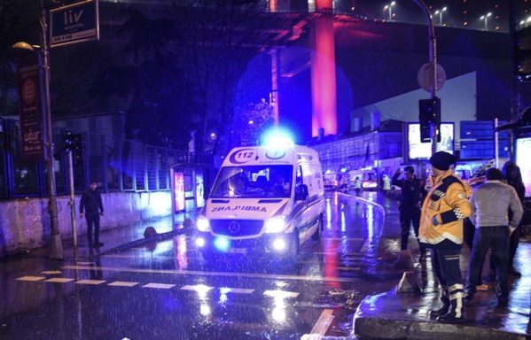 URGENT-Turquie: au moins 35 morts dans "l'attaque terroriste" contre la discothèque d'Istanbul