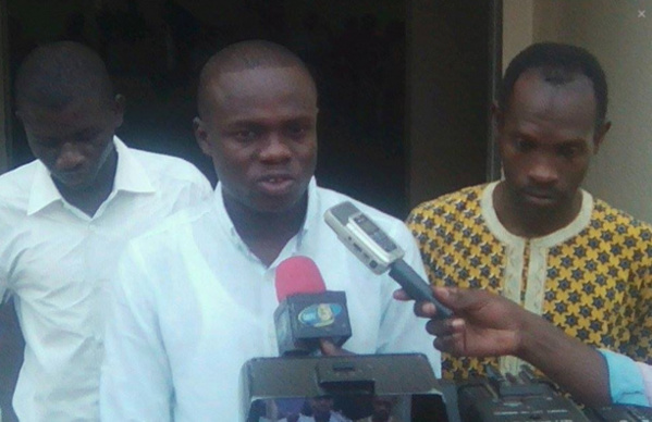 ZIGUINCHOR : Les étudiants de Boutoupa-Camaracounda marchent pour réclamer l’électricité, l’eau, le retour de la paix en Casamance…