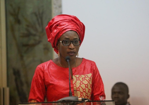 Zahra Iyane Thiam lance la Mutuelle de santé « And Jéego » et vise 5000 personnes Zahra Iyane Thiam lance la Mutuelle de santé « And Jéego » et vise 5000 personnes