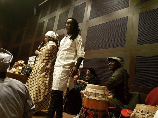 Italie:revivez les images du lancement du mouvement des Amazones républicaines de Milan