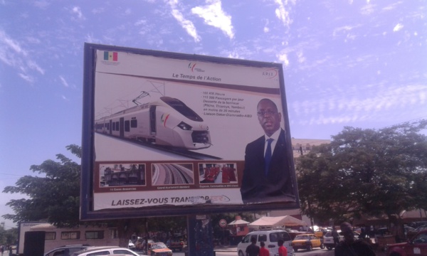 Ces affiches géantes enfin débarrassées de nos vues fatiguées. (Par Mody NIANG) Ces affiches géantes enfin débarrassées de nos vues fatiguées. (Par Mody NIANG)