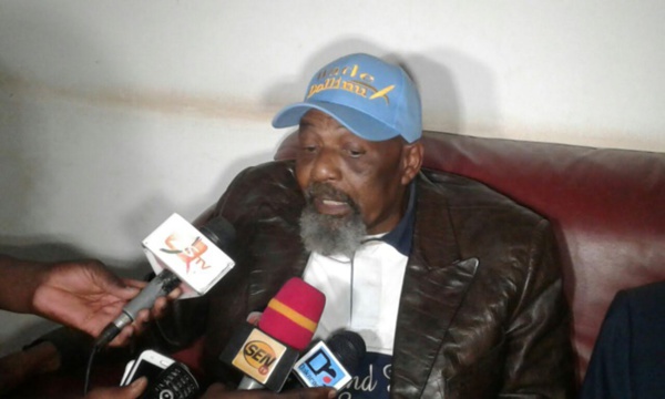 Pape Samba Mboup tacle les Karimistes : « Ils trompent Me Wade… Les Sénégalais n’éliront jamais Karim » Pape Samba Mboup tacle les Karimistes : « Ils trompent Me Wade… Les Sénégalais n’éliront jamais Karim »