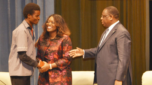 Rentrée citoyenne d’Amy Sarr Fall : 20 millions de francs pour serrer la main de Macky Rentrée citoyenne d’Amy Sarr Fall : 20 millions de francs pour serrer la main de Macky