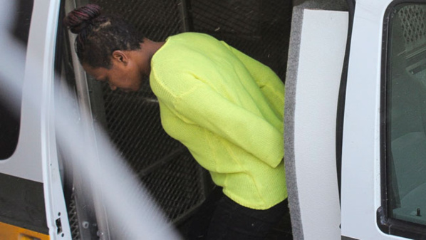 Banditisme à Dakar: la copine du sanguinaire Mansour Diop dit Thialé, arrêtée Banditisme à Dakar: la copine du sanguinaire Mansour Diop dit Thialé, arrêtée