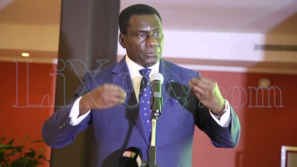 Dr Cheikh Kanté humilie tous les responsables Apéristes de la Casamance Dr Cheikh Kanté humilie tous les responsables Apéristes de la Casamance