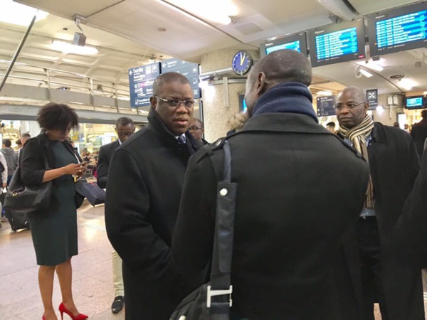 Photos: Le président Abdoulaye Baldé accueilli à Lyon par ses militants Photos: Le président Abdoulaye Baldé accueilli à Lyon par ses militants