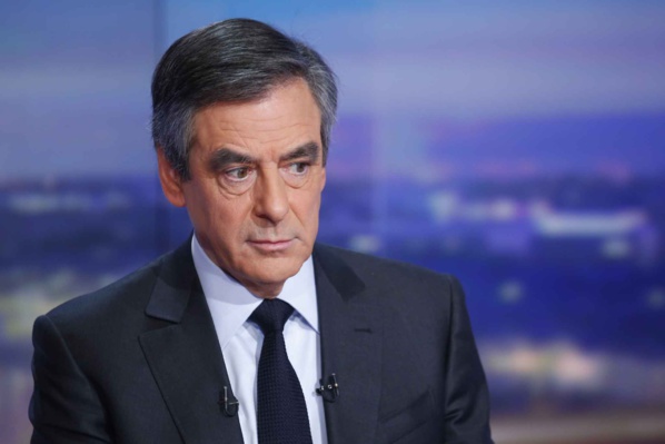 Présidentielle: Le PS demande à Fillon de retirer sa candidature après les nouvelles révélations du «Canard» Présidentielle: Le PS demande à Fillon de retirer sa candidature après les nouvelles révélations du «Canard»