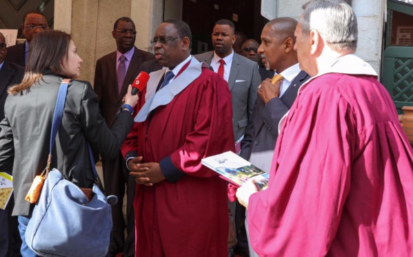 Titre de Docteur Honoris Causa par la Genève School of Diplomacy, remis à Macky Titre de Docteur Honoris Causa par la Genève School of Diplomacy, remis à Macky