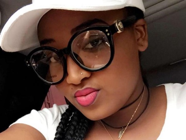 Admirez Mignonne Dia, la ravissante fille du feu le chanteur Demba Dia Admirez Mignonne Dia, la ravissante fille du feu le chanteur Demba Dia