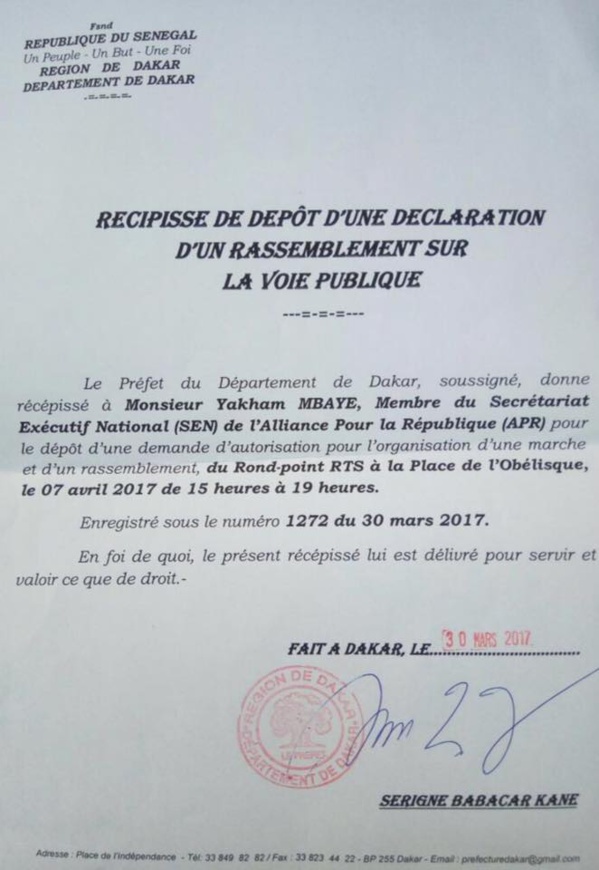 Dakar: Yakham Mbaye organise une manifestation à la même place que "Y en a marre" Dakar: Yakham Mbaye organise une manifestation à la même place que "Y en a marre"