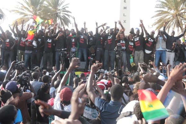 Macky Sall menacé par le syndrome Wade et l’ombre de « Y’en a marre »