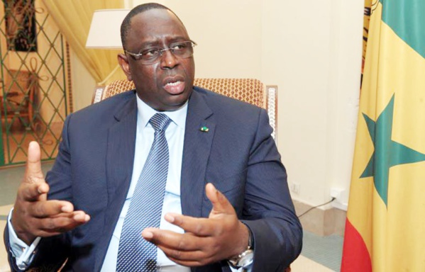 Macky Sall : « j'ai empêché mon jeune frère Aliou Sall d'être candidat, parce que... » Macky Sall : « j'ai empêché mon jeune frère Aliou Sall d'être candidat, parce que... »