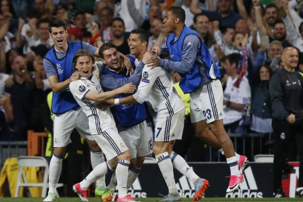 Christiano Ronaldo envoie le Real en demi-finales de Ligue des champions Christiano Ronaldo envoie le Real en demi-finales de Ligue des champions