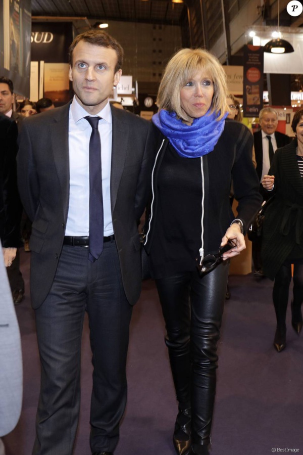 Emmanuel Macron et sa femme Brigitte, l'amour n'a pas d'âge (18 photos) Emmanuel Macron et sa femme Brigitte, l'amour n'a pas d'âge (18 photos)