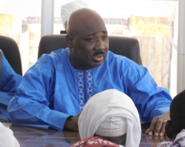 Le griot du président Macky Sall tance Aliou Sall Le griot du président Macky Sall tance Aliou Sall