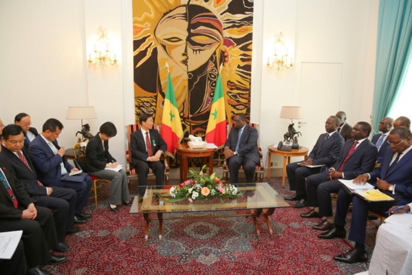 Le vice Président de la République populaire de Chine, reçu  au Palais de la république 