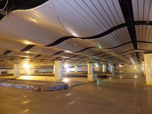 Un entrepôt de L'Aéroport International Blaise Diagne, a pris feu ! Un entrepôt de L'Aéroport International Blaise Diagne, a pris feu !