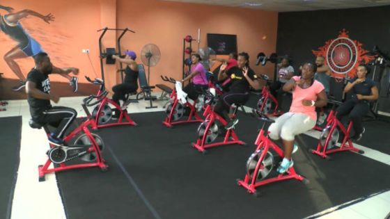 TÉMOIGNAGES: Les Salles de sport Dakaroises, devenues des lieux de rencontres...