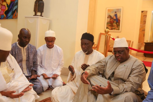 Photos: Macky reçoit Mouhamed Diallo et Cie au palais Photos: Macky reçoit Mouhamed Diallo et Cie au palais