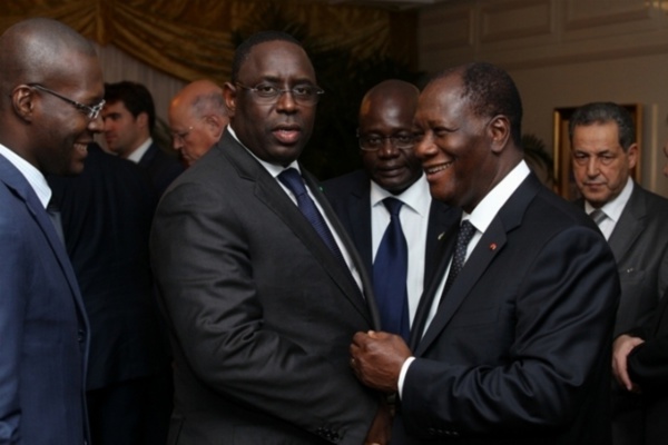 Audience à l'Élysée : le président Alassane Ouattara plus fort que Macky Sall Audience à l'Élysée : le président Alassane Ouattara plus fort que Macky Sall
