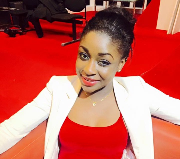 ( 07 photos ) La nouvelle animatrice de l’émission Yéwoulen de la TFM, Didy Damur étale sa classe